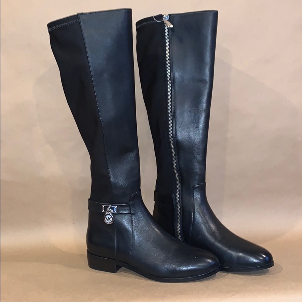 New Micheal kors boot size 5.5